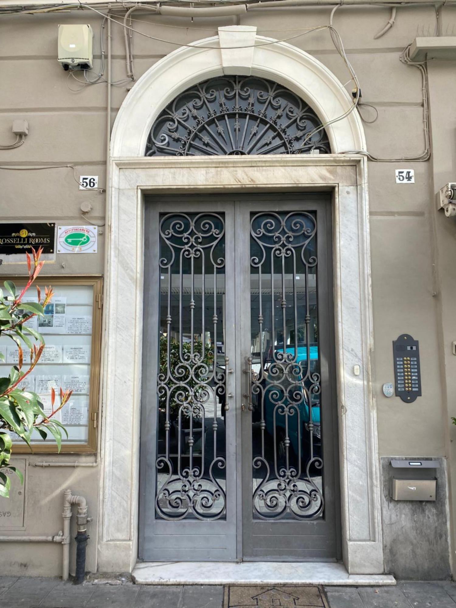 54 Rosselli Rooms La Spezia Kültér fotó