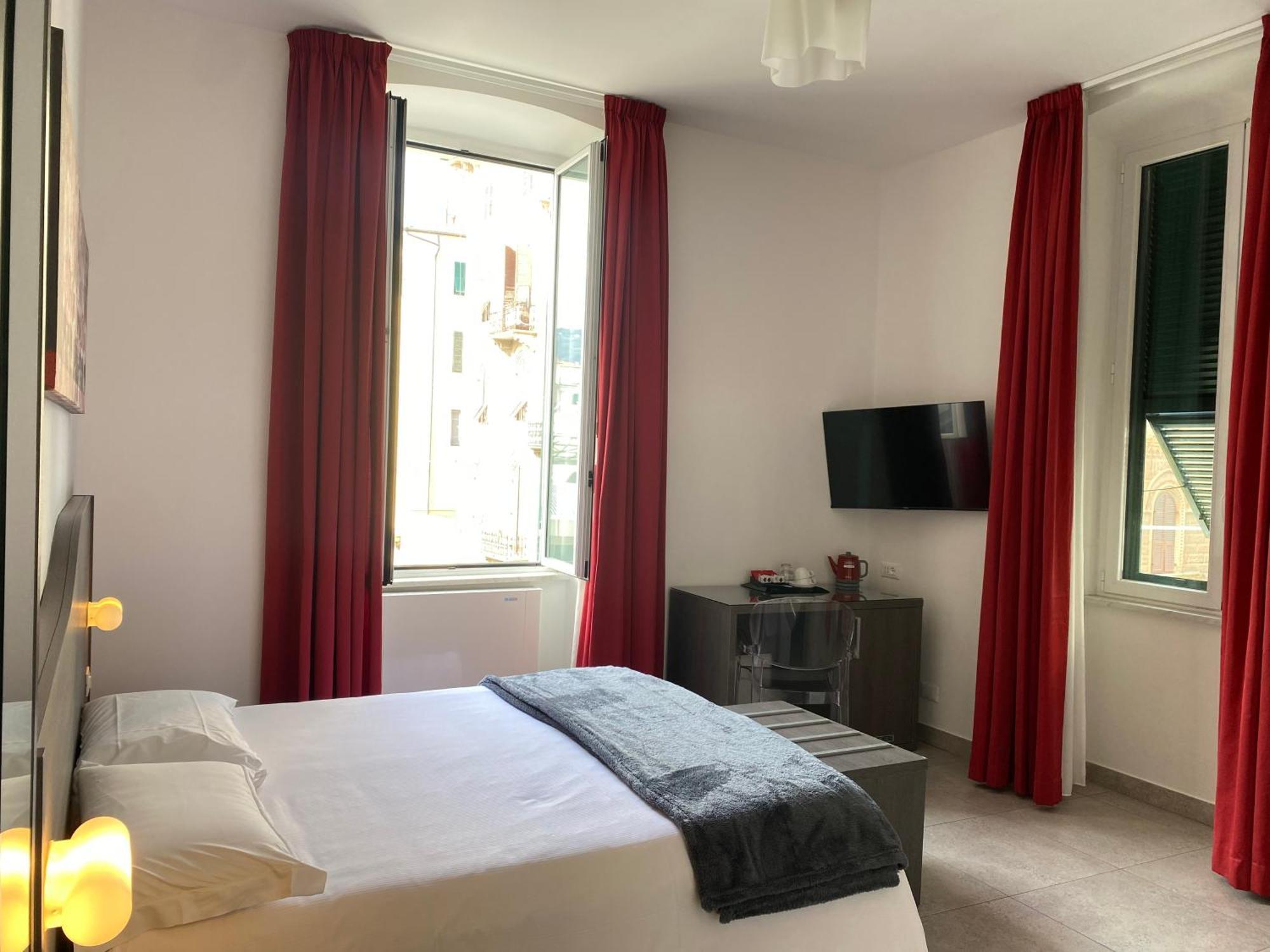 54 Rosselli Rooms La Spezia Kültér fotó