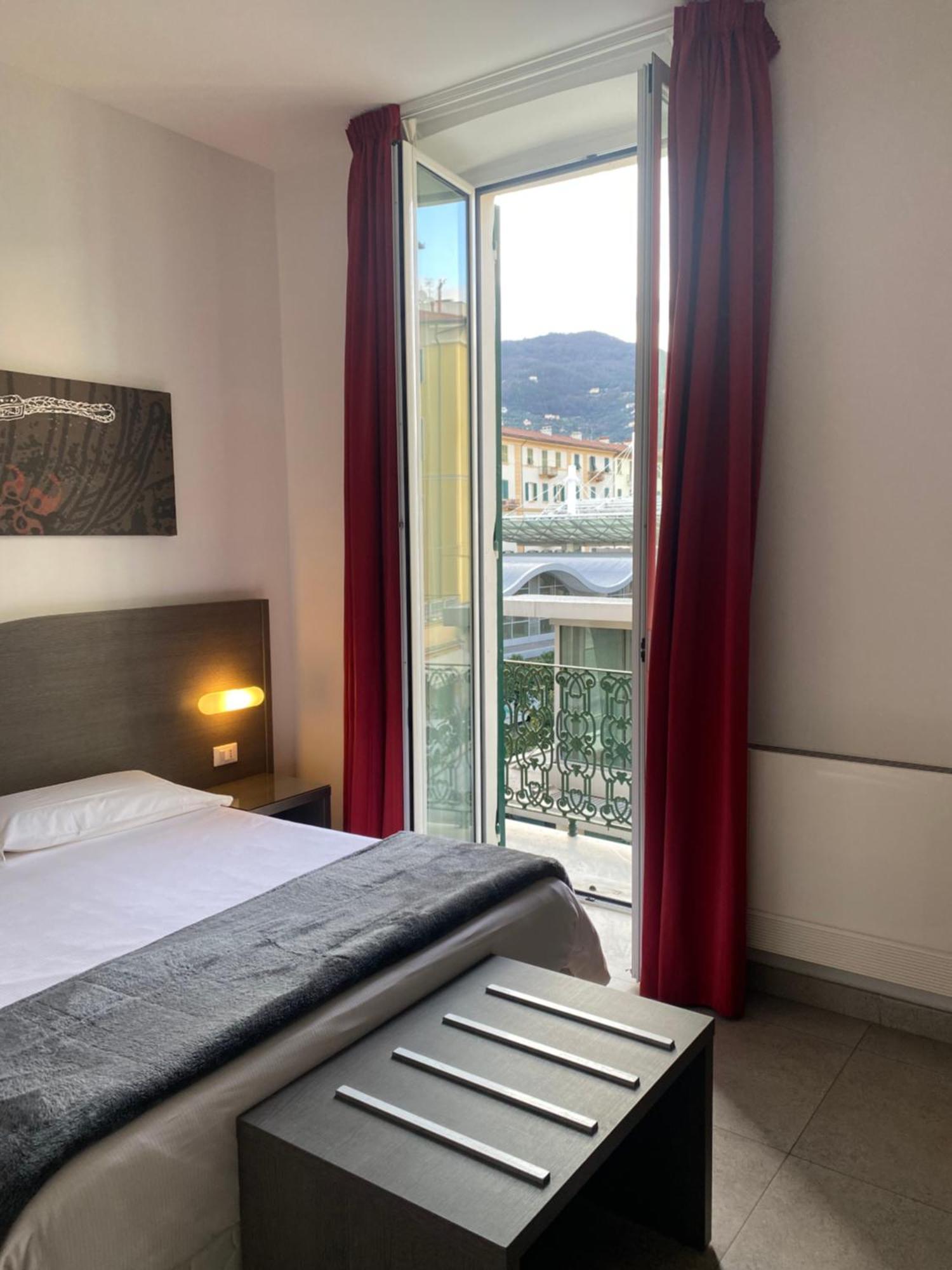 54 Rosselli Rooms La Spezia Kültér fotó
